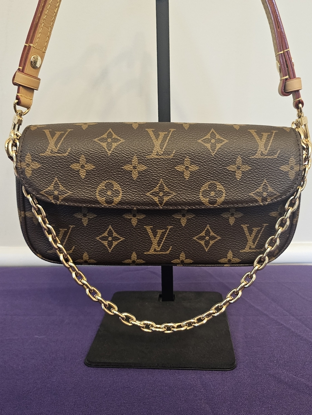 Louis Vuitton Ivy Wallet On Chain Monogram Microchipped w/ Dustbag - Picture 5 of 15